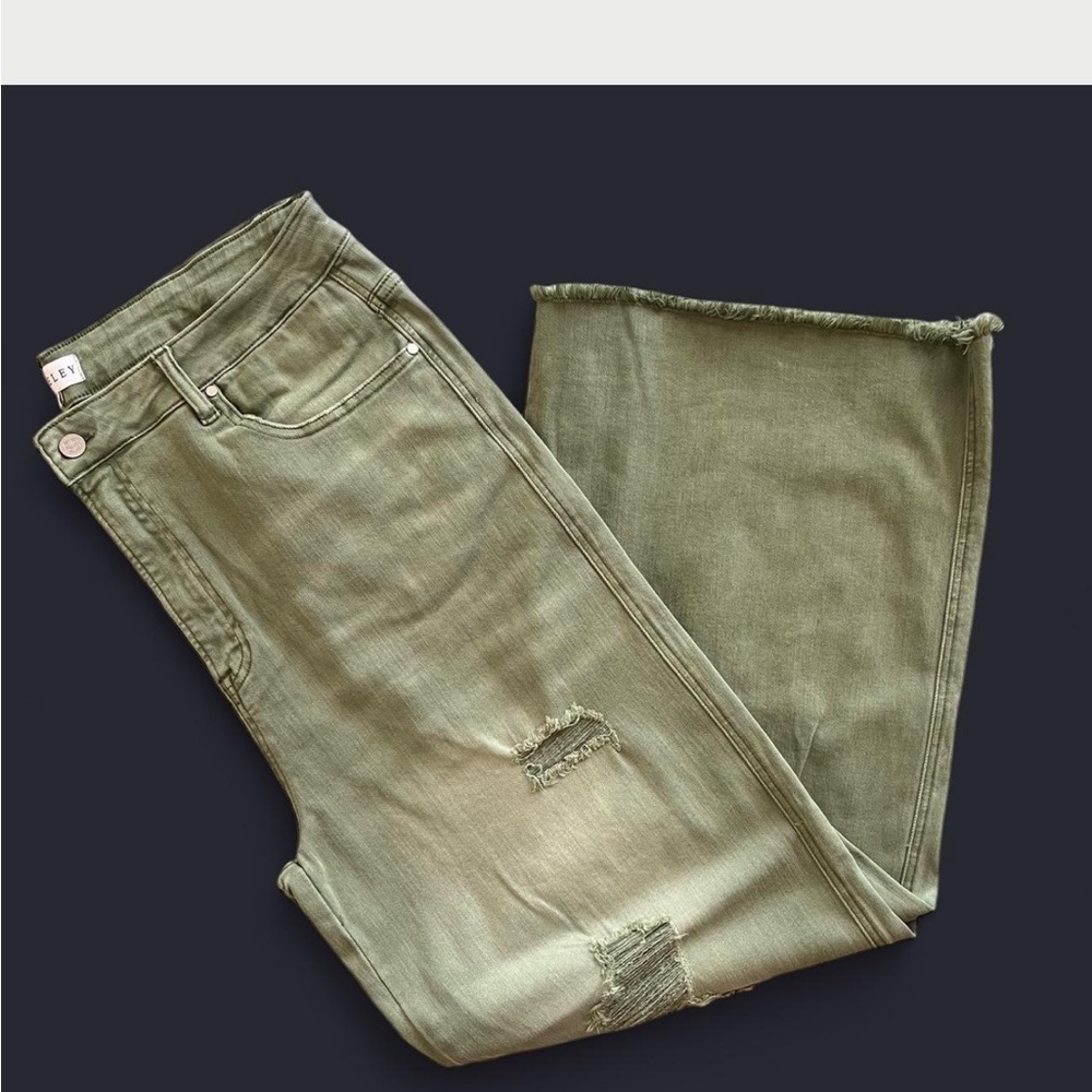 Wide Leg Green Distressed Jeans 3X